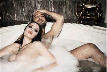 Tarkan sessizliğini bozdu