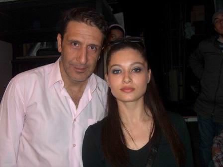 Cem Özer'i seviyor muyuz?