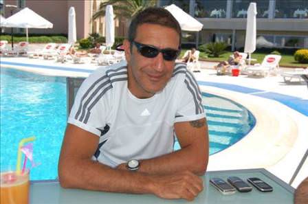 Cem Özer'i seviyor muyuz?