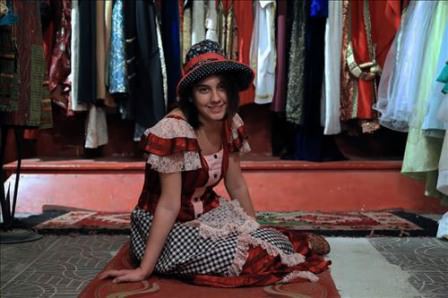 Şöhretlerin eskicisi, dönem dizilerinin kostüm tedarikçisi