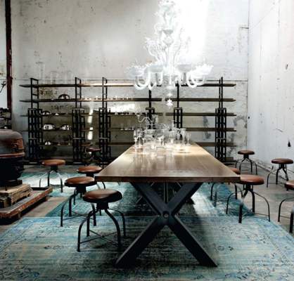 Özenle hazırlanan sofralar