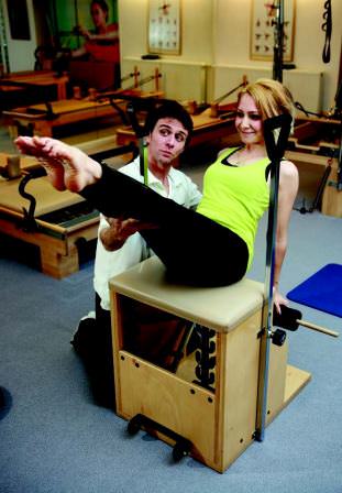 Uzmanlar eşliğinde pilates, yoga ve reiki