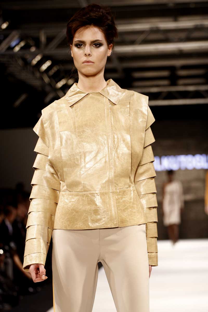 Atıl Kutoğlu 2011-2012 İstanbul Fashion Week defile