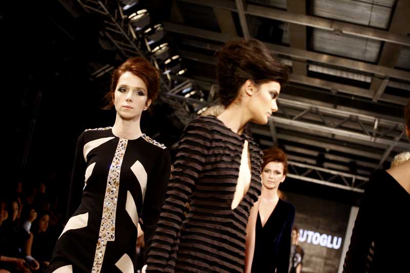 Atıl Kutoğlu 2011-2012 İstanbul Fashion Week defile