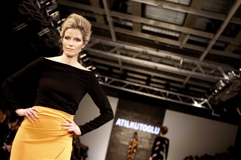 Atıl Kutoğlu 2011-2012 İstanbul Fashion Week defile