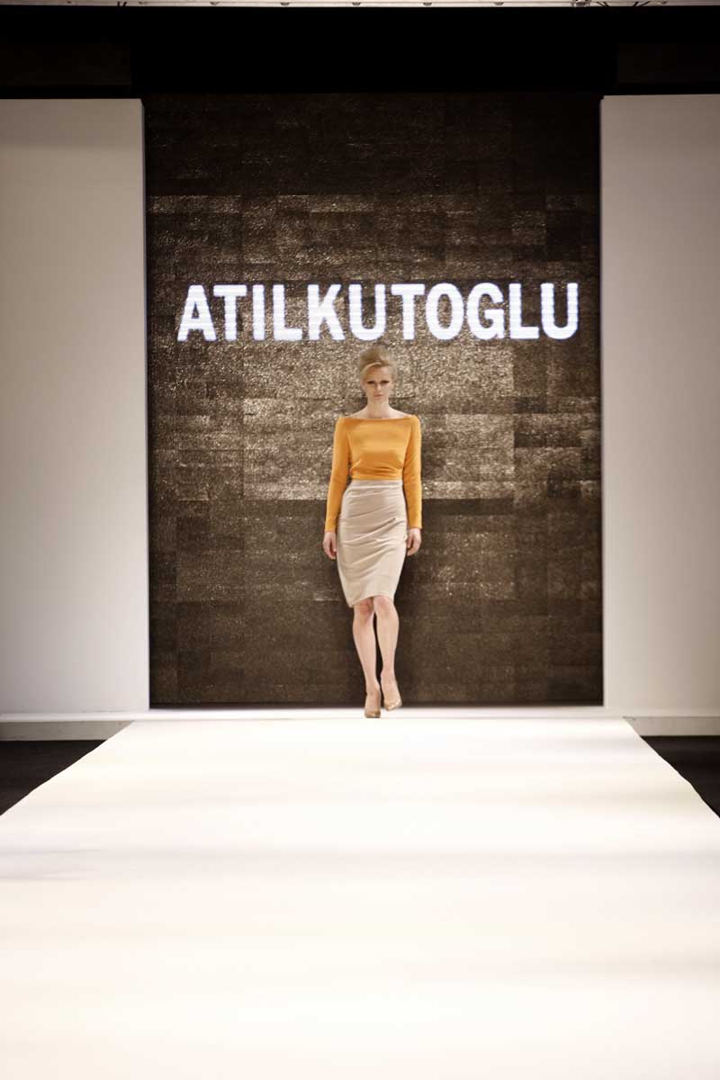 Atıl Kutoğlu 2011-2012 İstanbul Fashion Week defile