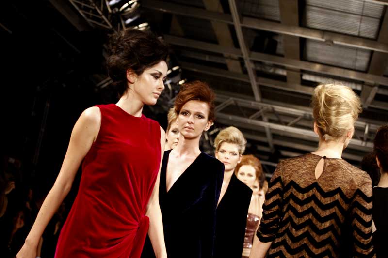 Atıl Kutoğlu 2011-2012 İstanbul Fashion Week defile