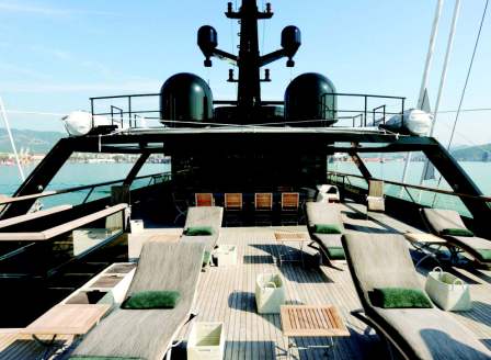 Armani’nin  muhteşem yatı