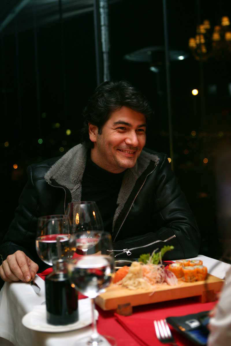 Vatan Şaşmaz'la Sevgililer Günü'ne hazırlandık