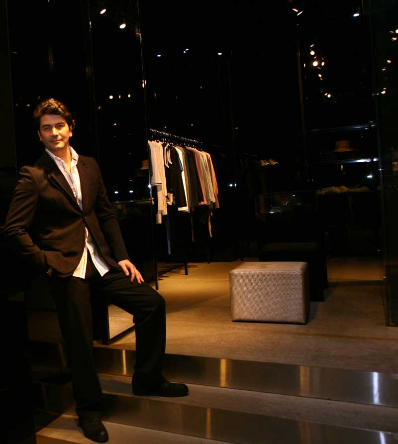 Vatan Şaşmaz'la Sevgililer Günü'ne hazırlandık