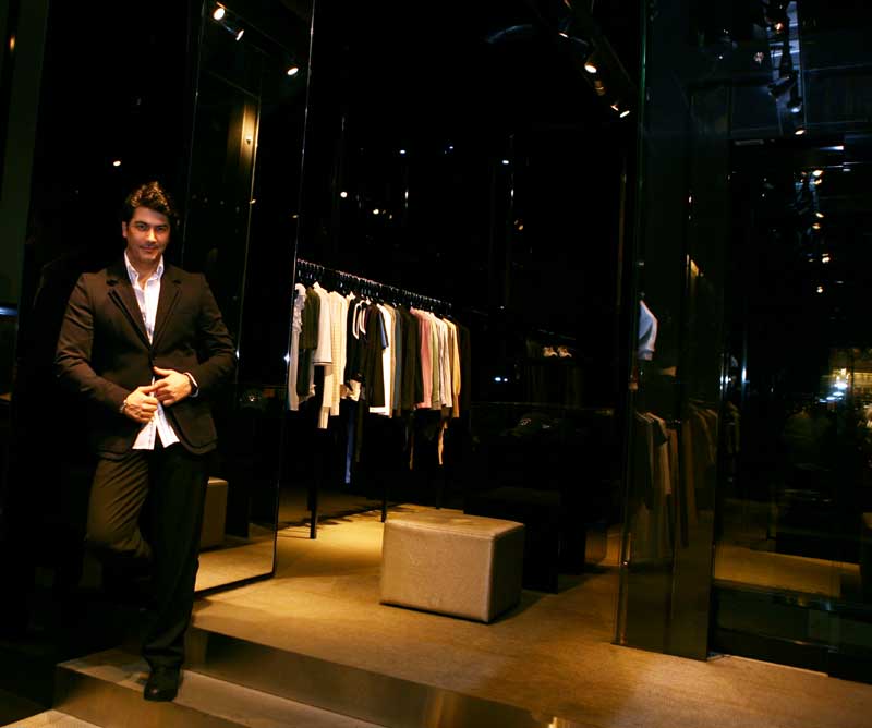 Vatan Şaşmaz'la Sevgililer Günü'ne hazırlandık