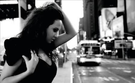 Esquire dergisine poz verdi