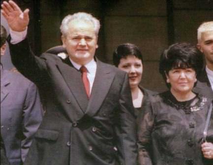 Diktatörlerin kadınları