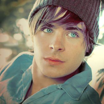 Hollywood’un en seksi yeni bekarları