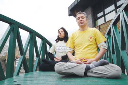 Çin'in yasakladığı meditasyon Türkiye'de