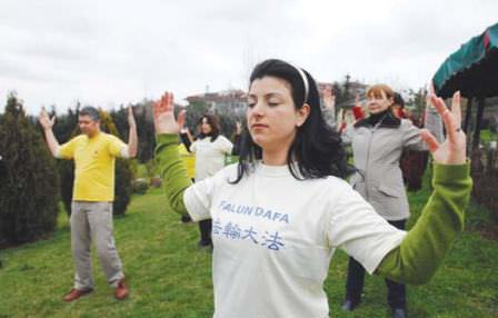 Çin'in yasakladığı meditasyon Türkiye'de