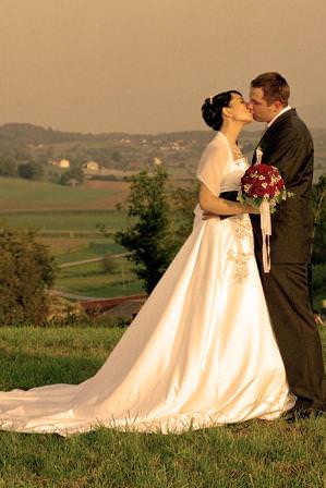 Nikah töreni ve kokteyllerde ne giyilir?