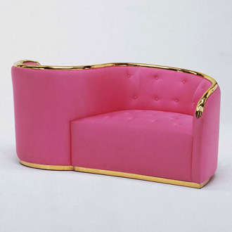 En farklı koltuk hangisi?