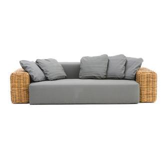 En farklı koltuk hangisi?