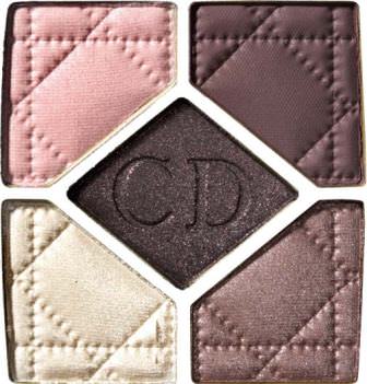 Makyaj stilinde 4 farklı stil