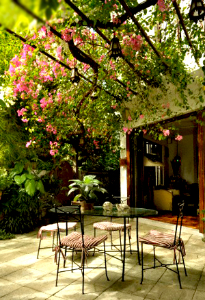 Bahçe mobilyası alırken ve kullanırken nelere dikkat etmeliyiz?