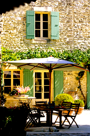 Bahçe mobilyası alırken ve kullanırken nelere dikkat etmeliyiz?