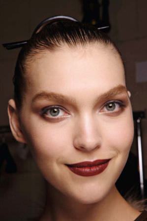 Kırmızı ruj kullanma kuralları