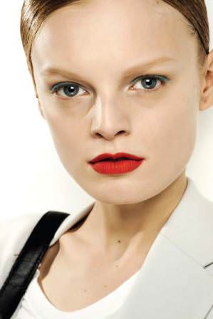 Kırmızı ruj kullanma kuralları