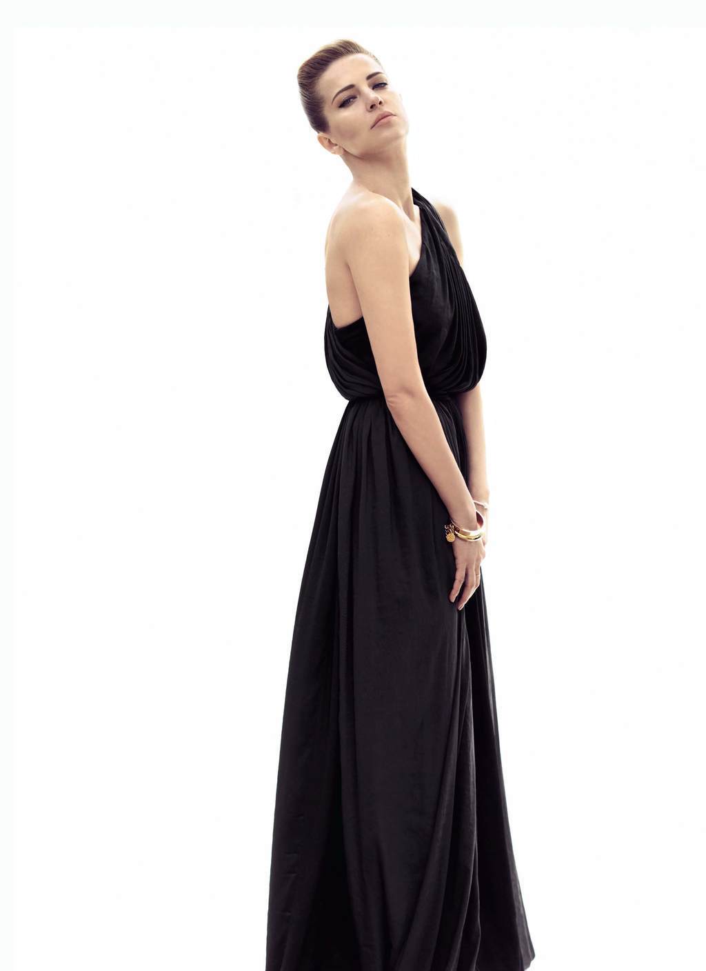 Burcu Esmersoy:Stili zekasında gizli