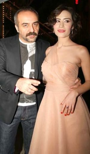 Sevgileri kurallara meydan okuyor...