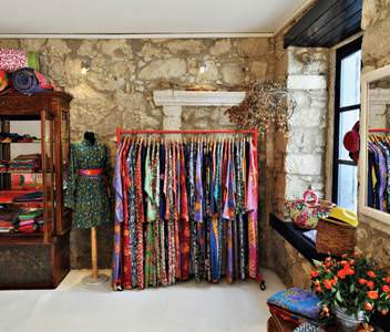 Sokak sokak Alaçatı...