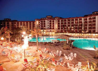 Osmanlı'nın izlerini taşıyan turizm cenneti KÖSTENCE...