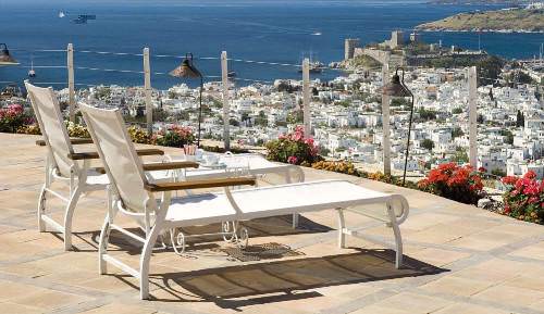 Osmanlı'nın izlerini taşıyan turizm cenneti KÖSTENCE...