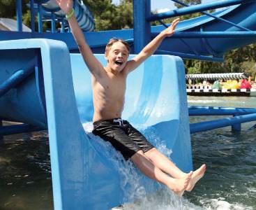 Osmanlı'nın izlerini taşıyan turizm cenneti KÖSTENCE...