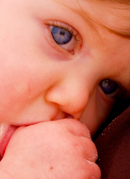 Parmak emme davranışı normal mi?