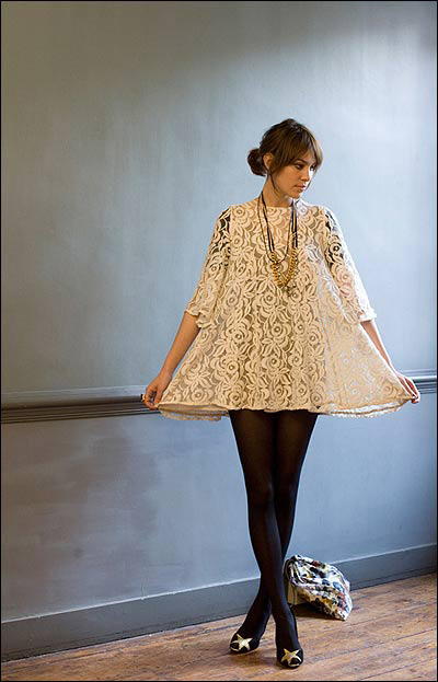 Stil ikonu Alexa Chung