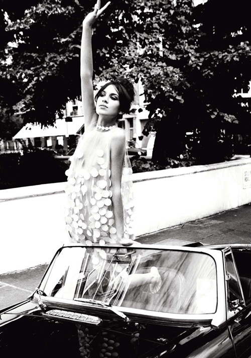 Stil ikonu Alexa Chung