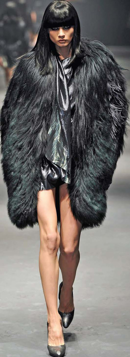 Kürk utanç kaynağıydı şimdi neden yeniden moda oldu?