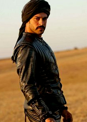 Gözleriyle konuşuyor: Burak Özçivit