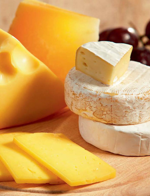 Diyetler hep bir kibrit kutusu peynir diye başlar