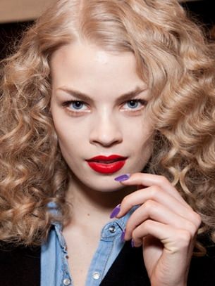 2012 İlkbahar Yaz Oje Trendleri