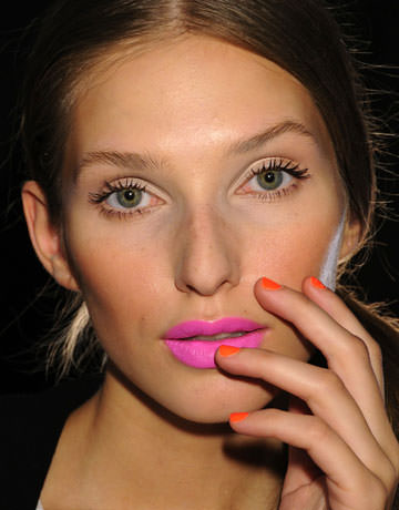 2012 İlkbahar Yaz Oje Trendleri