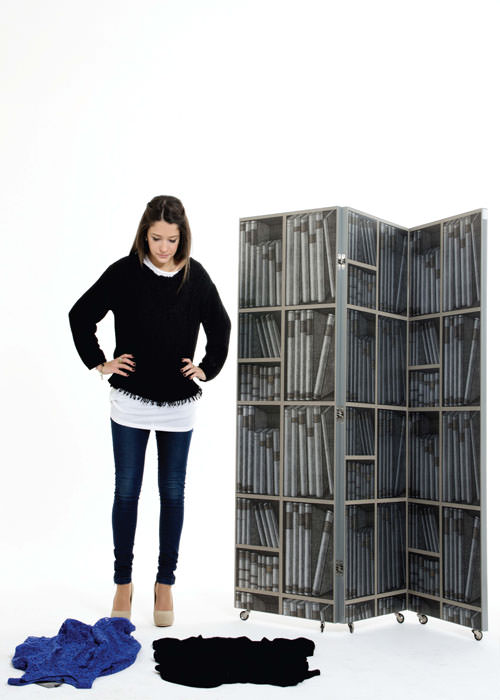 Paravanın arkasında