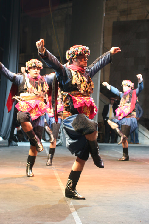 Güneşin yükseldiği yerden gelen ritim