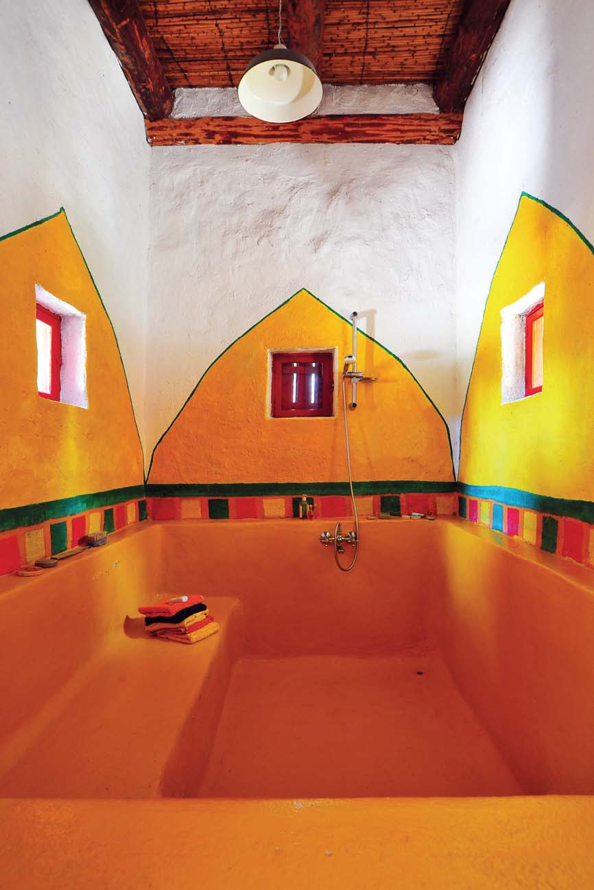 Rengarenk evin öyküsü..