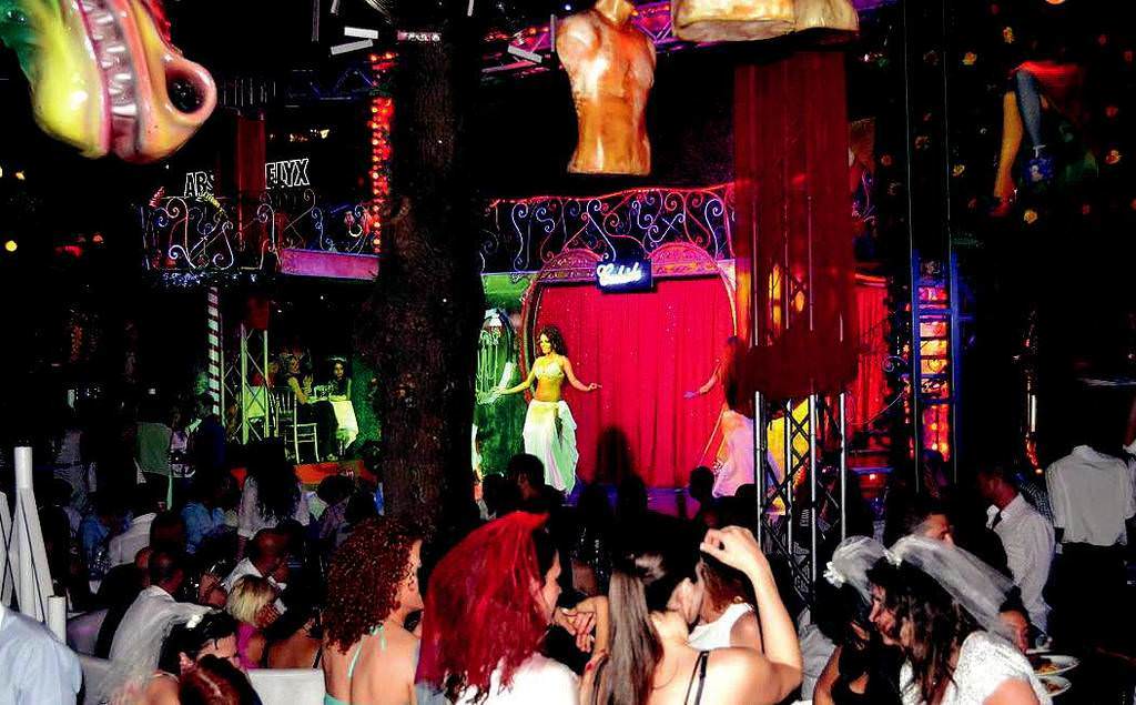 Cahide Harikalar Diyarı’nda masal tadında eğlence