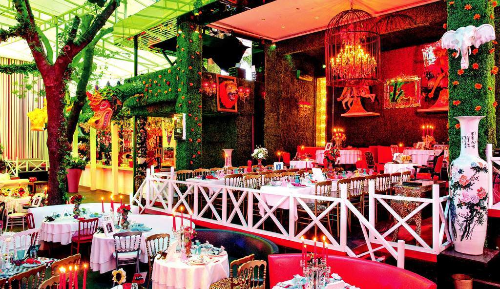 Cahide Harikalar Diyarı’nda masal tadında eğlence