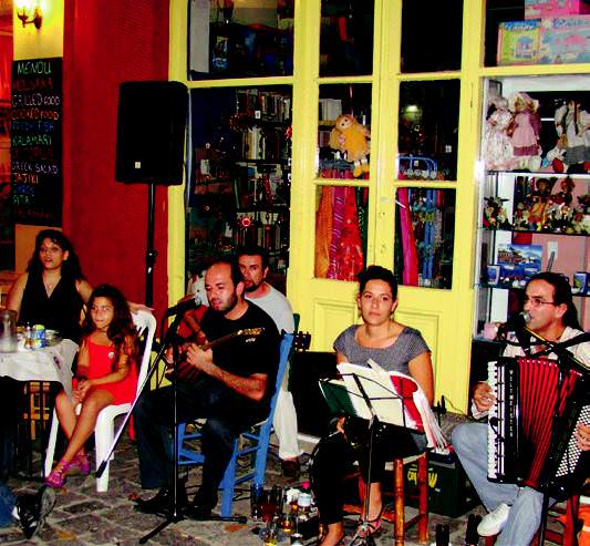 Suyun öte yanında huzur veren bir ada; Midilli