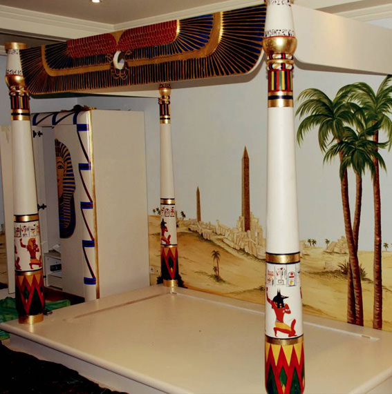 Duvar kağıdı "out", duvar resimleri "in"!