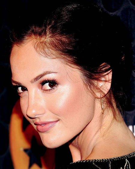 Saniyeler içinde mükemmel yanaklar